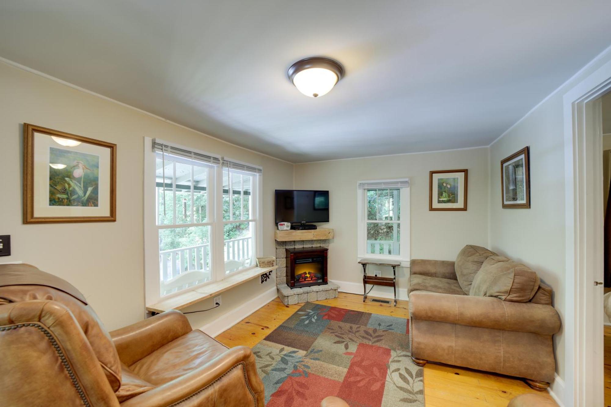 Bryson City Home With Private Fire Pit And Creek! 外观 照片