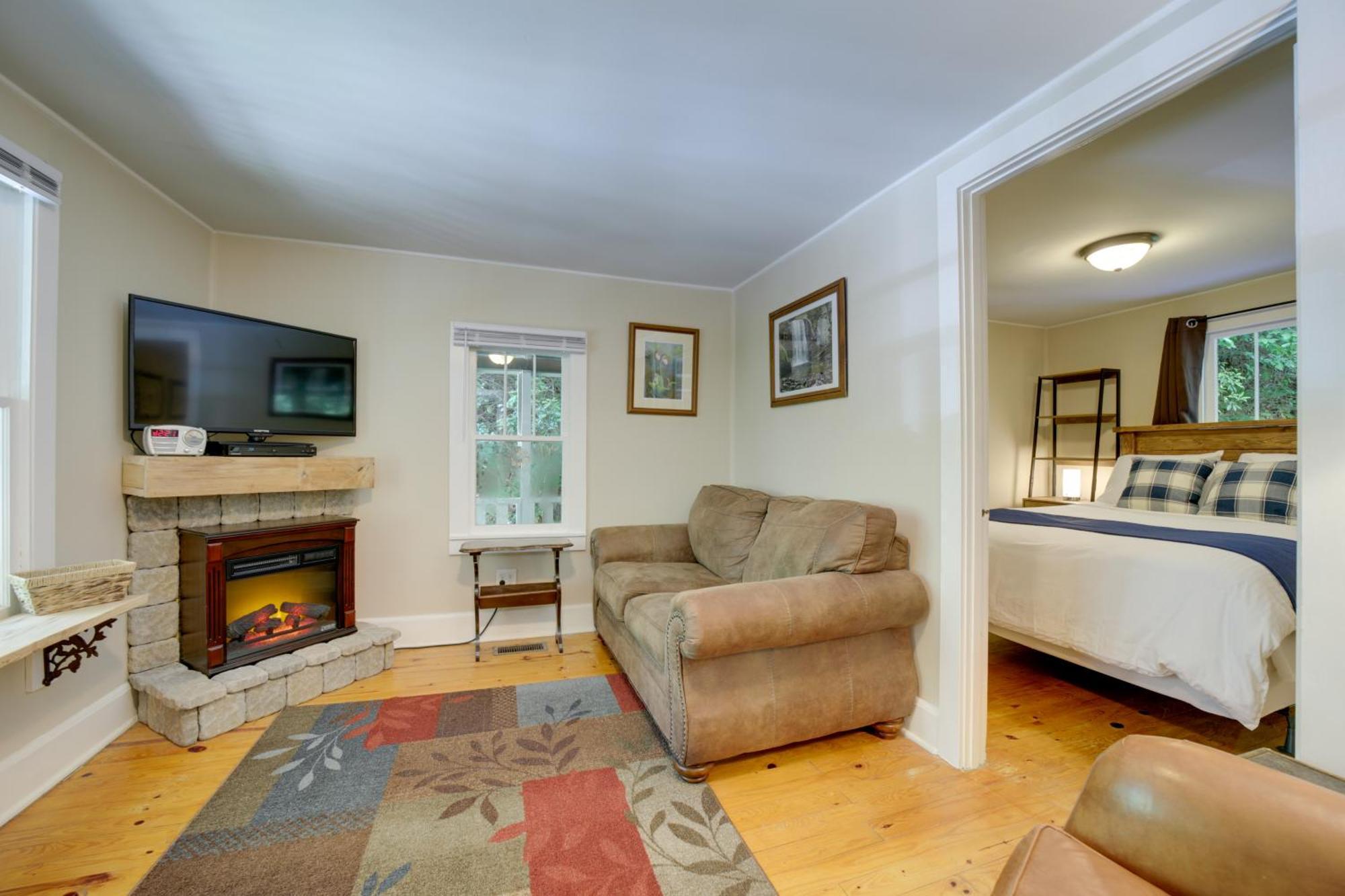 Bryson City Home With Private Fire Pit And Creek! 外观 照片